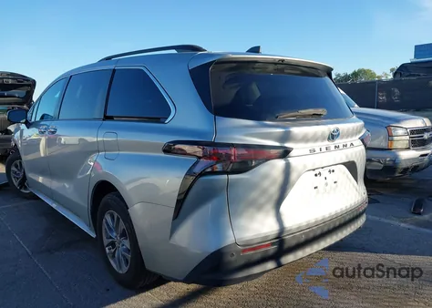 2023 Toyota Sienna Xle z USA, uszkodzony, nr VIN 5TDYRKEC7PS161315